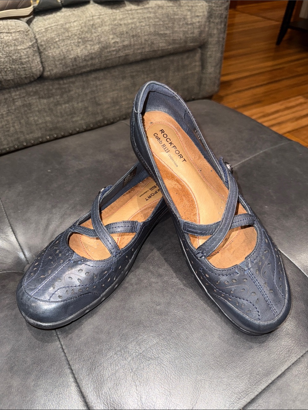 Rockport Cobb Hill Petra Navy Leather Mary Jane Flats with Cross Straps Size 10N